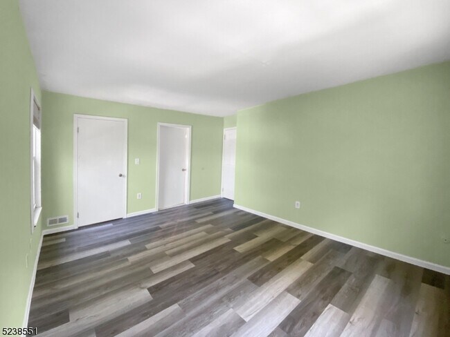 Building Photo - 366 McDowell Dr