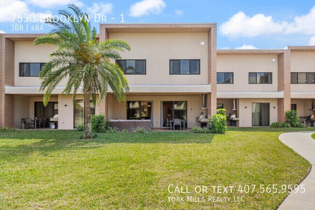 Building Photo - 7530 Brooklyn Dr