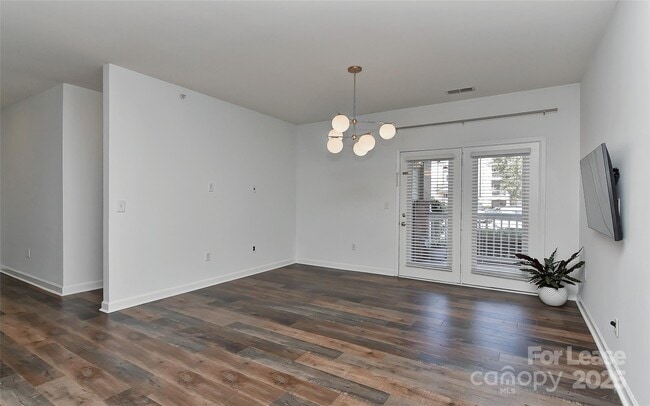 Building Photo - 17109 Red Feather Dr