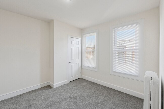 Building Photo - 3953 N 9th St