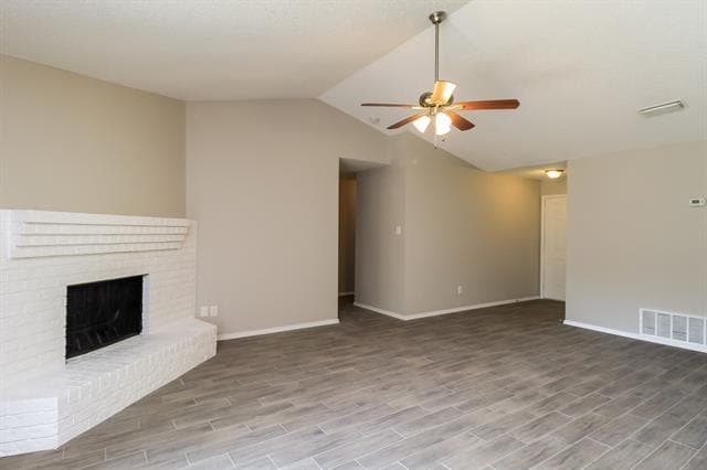 Building Photo - 6637 N Park Dr