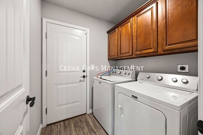 Building Photo - 26 Hillswick Ln