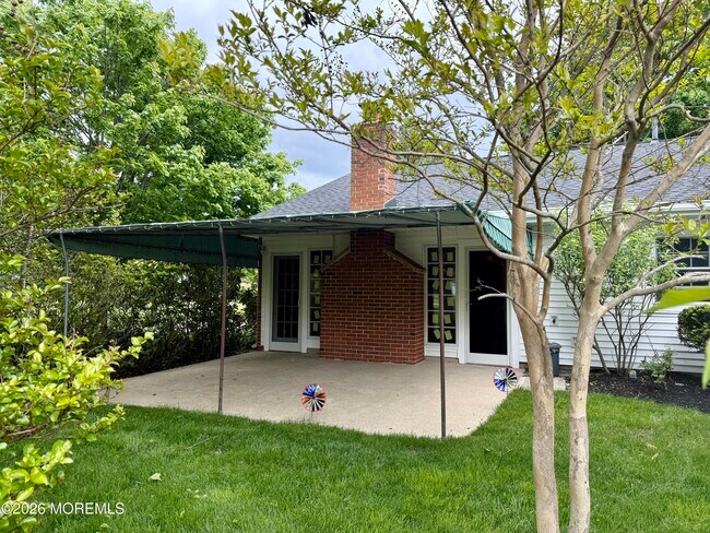 Building Photo - 67 Dogwood Dr