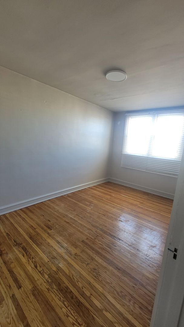 Building Photo - Beautiful Home In West Oak Lane