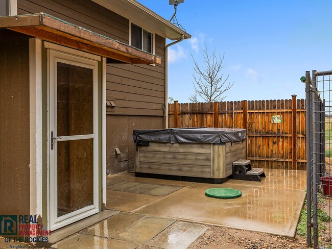 Building Photo - Charming 3-Bedroom Home on 2 Acres with Fr...