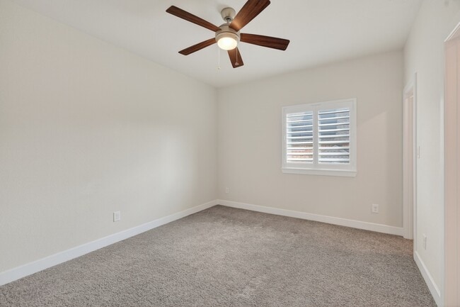 Building Photo - 79 N Curly Willow Cir