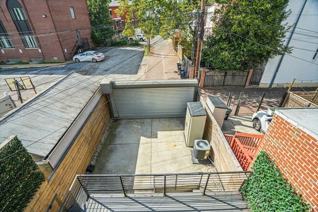 Building Photo - 1846 2nd St NW