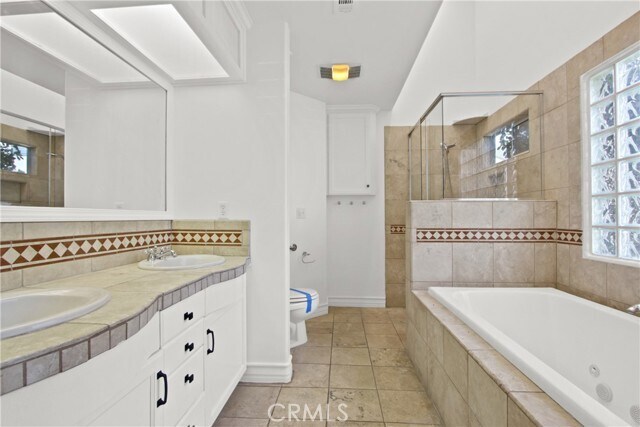 Building Photo - 416 Larkspur Ave