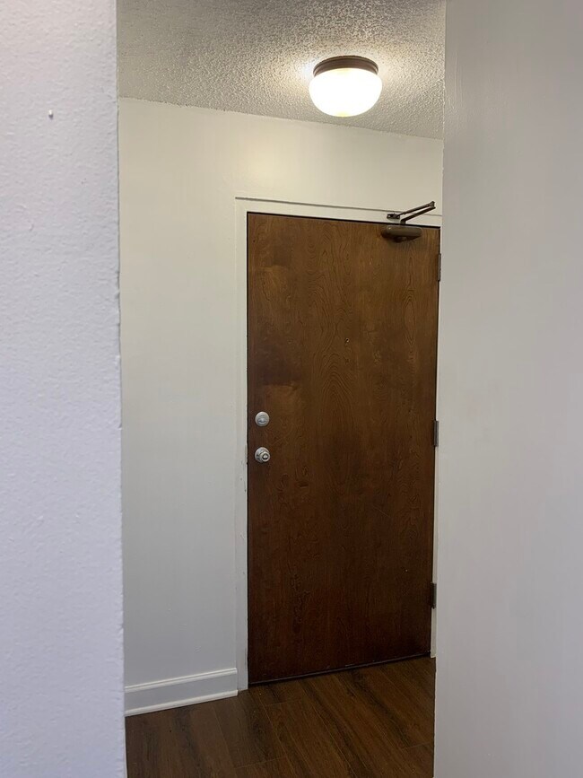 Building Photo - 7443 Washington St