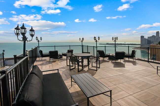 Building Photo - 1400 N Lake Shore Dr