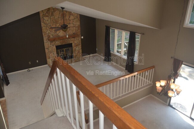 Building Photo - 10107 Hearthrock Ct