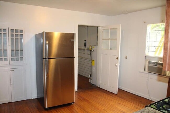 Building Photo - 8134 Freret St
