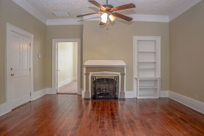 Building Photo - 105 Florence St NW