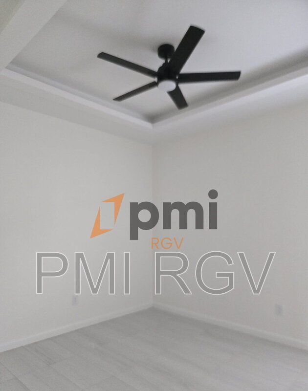 Building Photo - 2609 Brookside Bent St