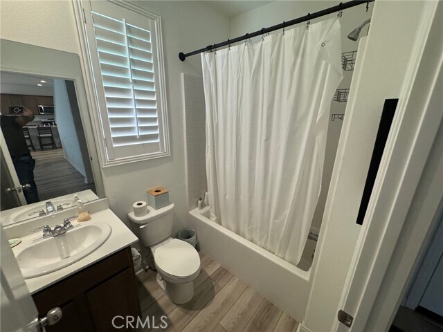 Building Photo - 4515 Bandon Ave