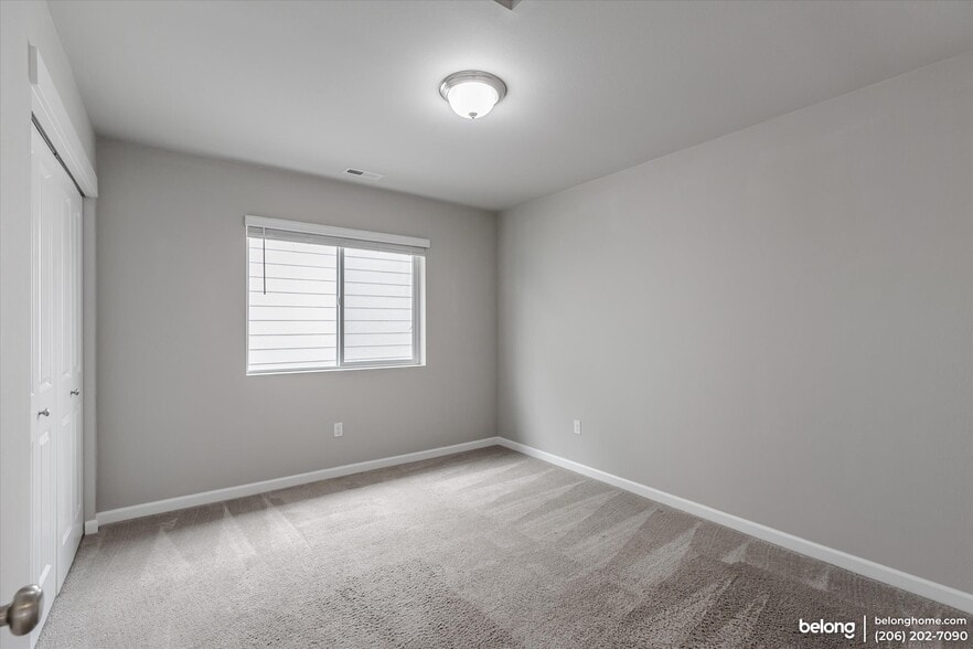 Building Photo - 10017 7th Place SE