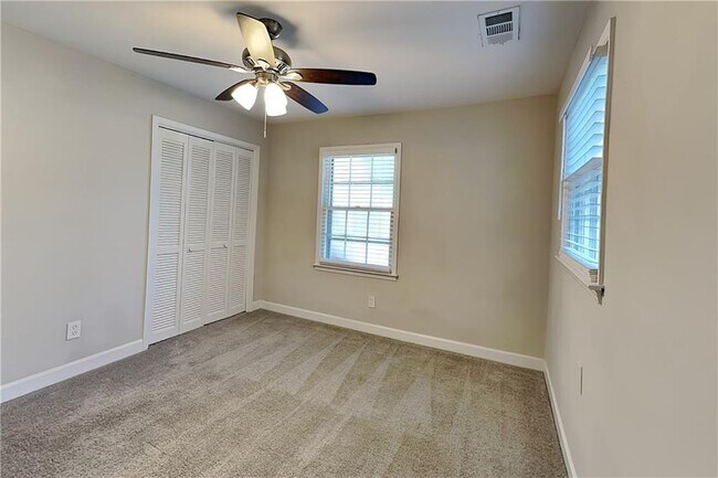 Building Photo - 2916 Sope Creek Dr