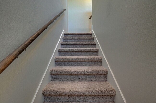 Building Photo - 11857 E Gate Dr