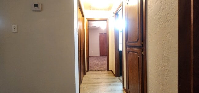 Building Photo - 907 NE Tortoise Dr