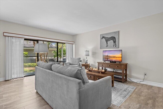 Building Photo - 11863 Wimbledon Cir