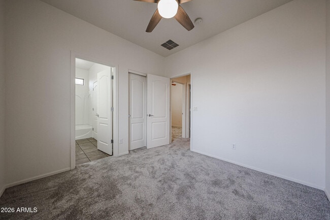 Building Photo - 961 E Redondo Dr