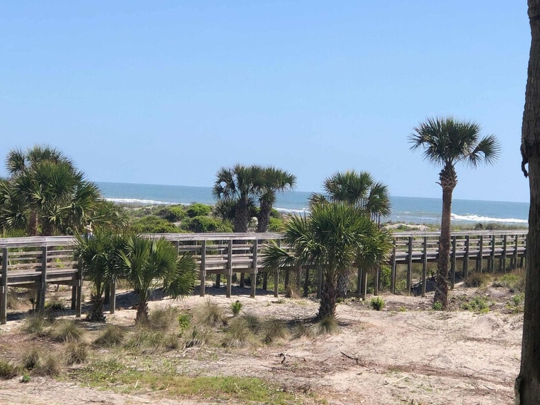 Building Photo - 4250 A1A S