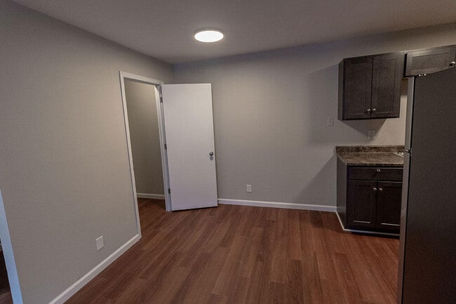 Building Photo - 3408 Balboa Ln