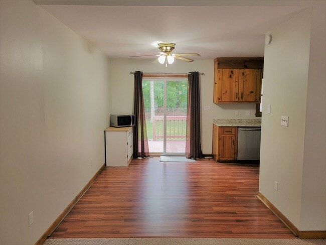 Building Photo - Spacious 3 bedroom 2 bath rancher availabl...