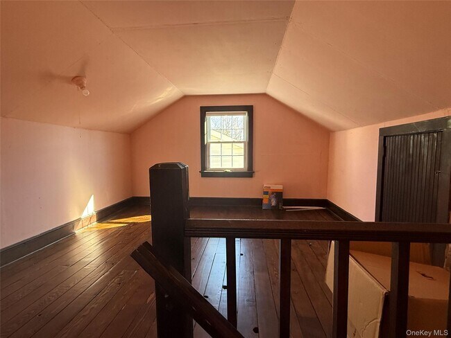 Building Photo - 48 Gordon Ave