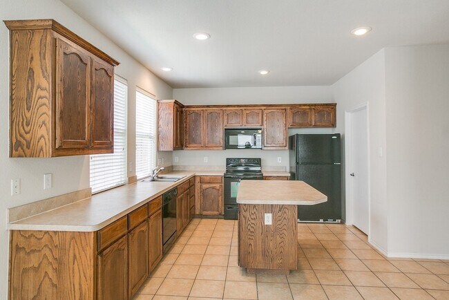 Building Photo - 5824 Melanie Ct