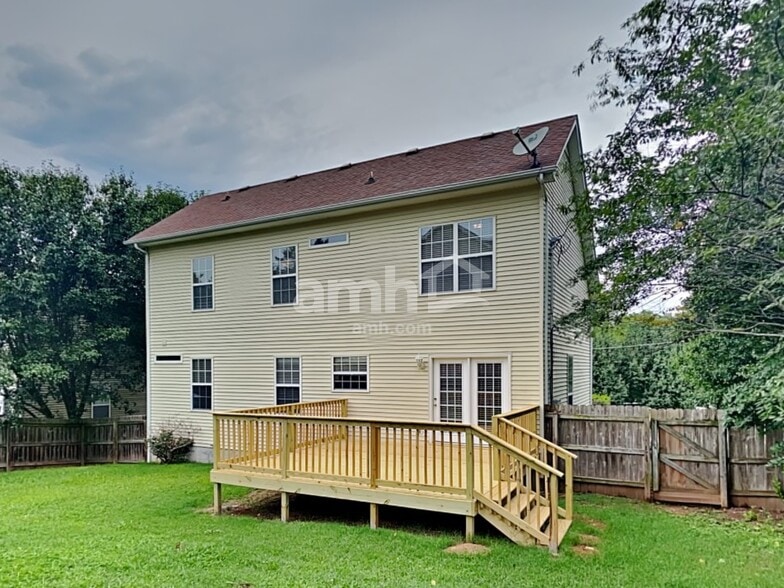 Building Photo - 101 Shelter Cove