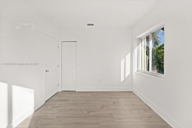 Building Photo - 1801 SW 5th St