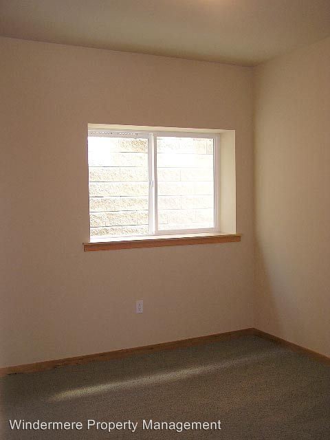 Building Photo - 224 S Ashley St