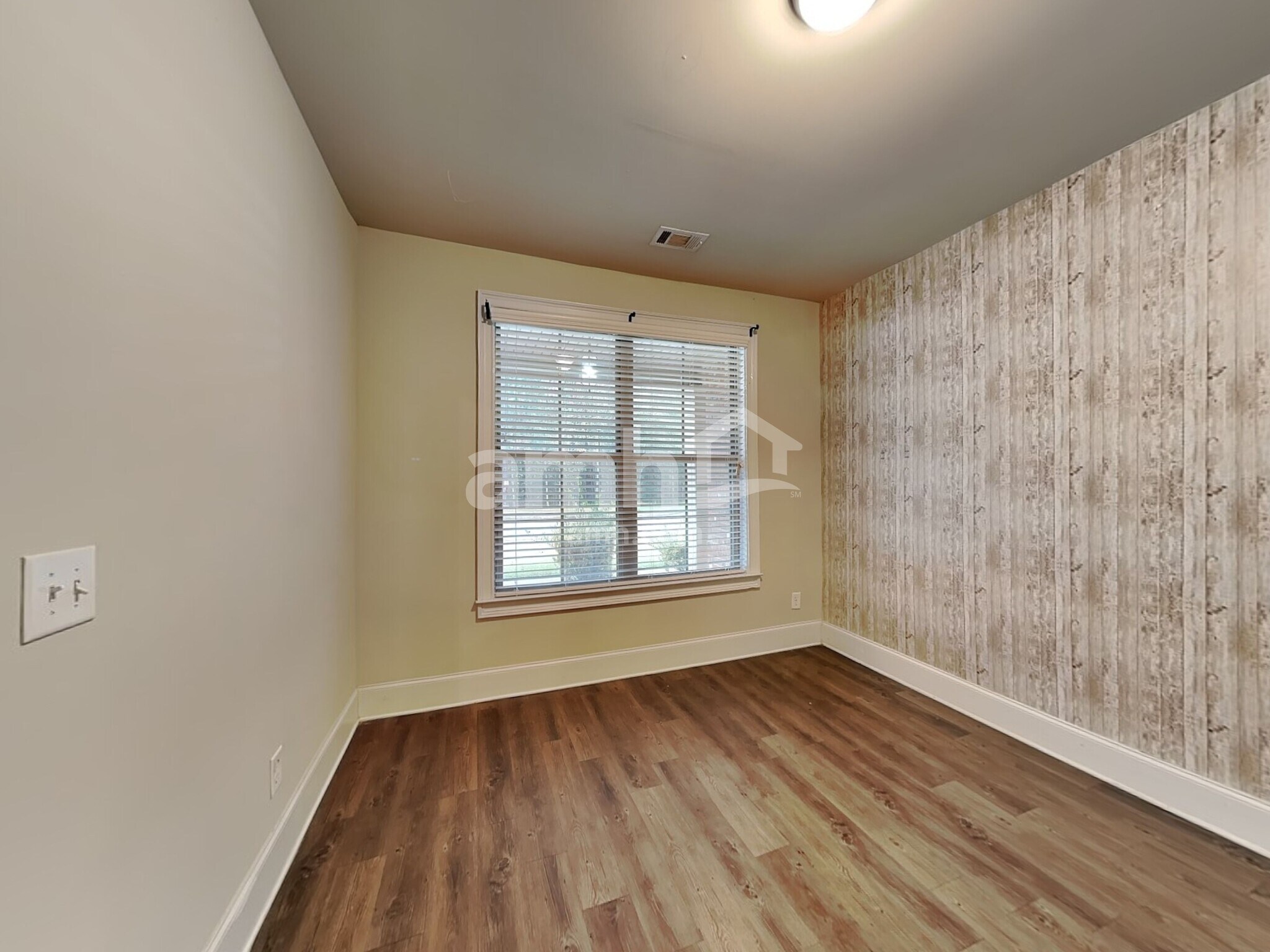 Building Photo - 255 Hinton Chase Pky