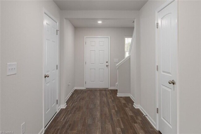 Building Photo - Nearly new Avery Plan | 3BR + Loft Home in McKnight Mill Community, Greensboro NC