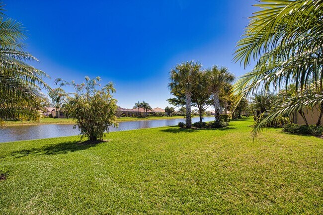 Building Photo - Annual Unfurnished 2 Bedroom 2 Bathroom Ho...