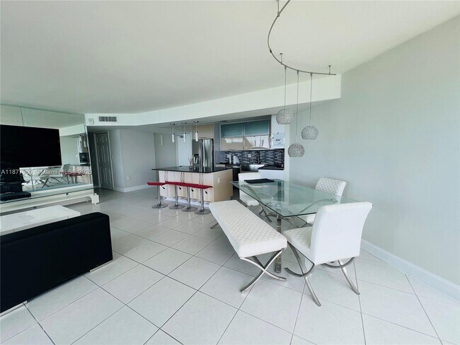 Building Photo - 7135 Collins Ave