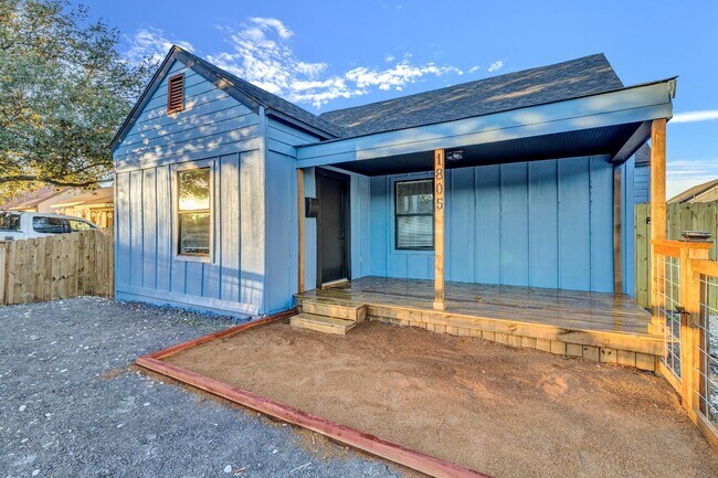 Building Photo - 1803 Texas Ave