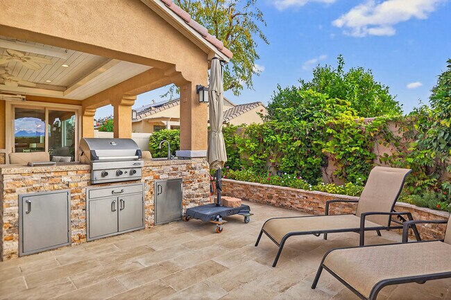 Building Photo - 81543 Avenida Celaya