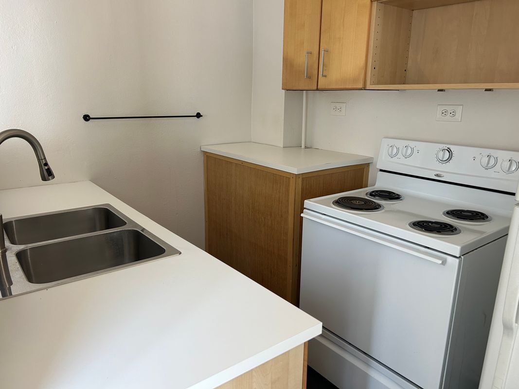 Building Photo - 5305 Reiger Ave