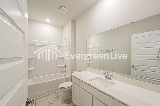 Building Photo - 301 Pond Spg Dr