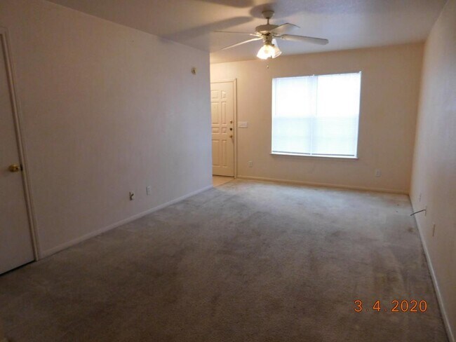 Building Photo - 2811 Cantabrian Dr