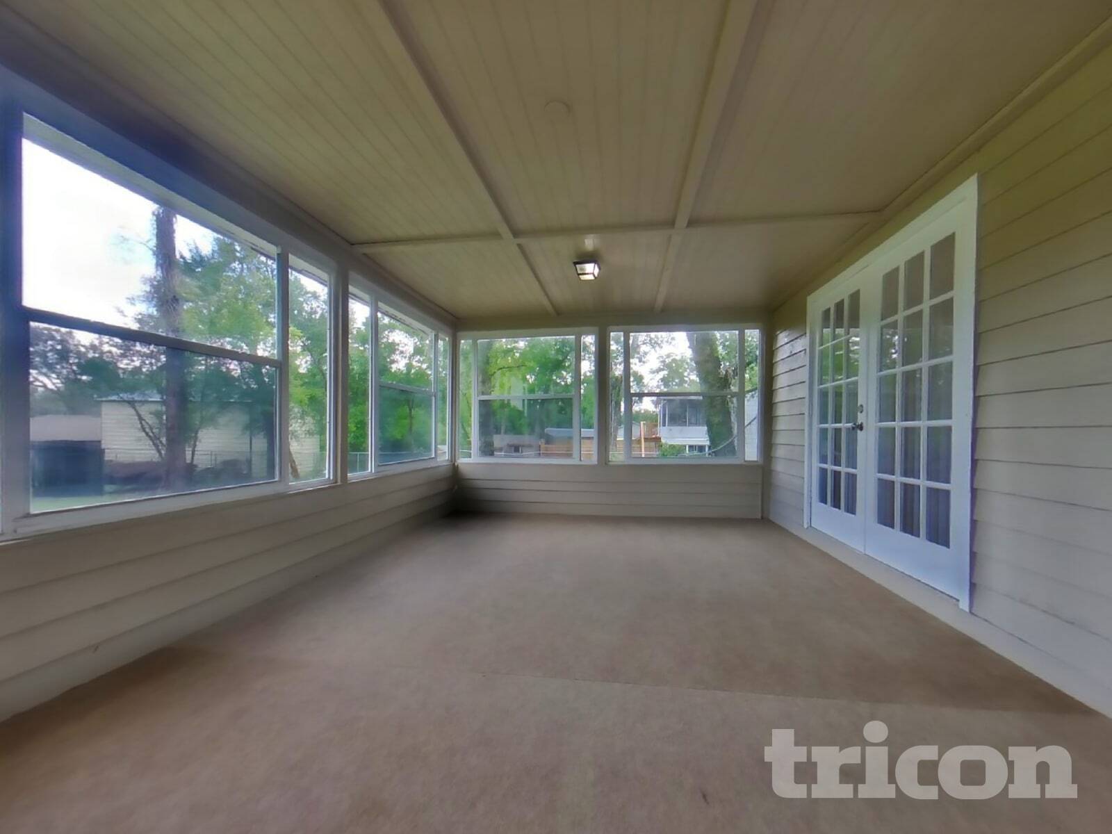 Building Photo - 872 Fairview Ave