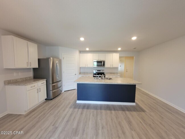 Building Photo - 6585 Slabinski Ln