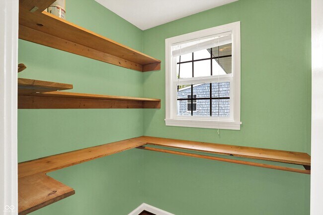Building Photo - 6742 Hillside Ave