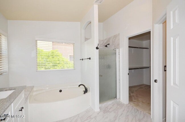 Building Photo - 11281 N Chynna Rose Pl