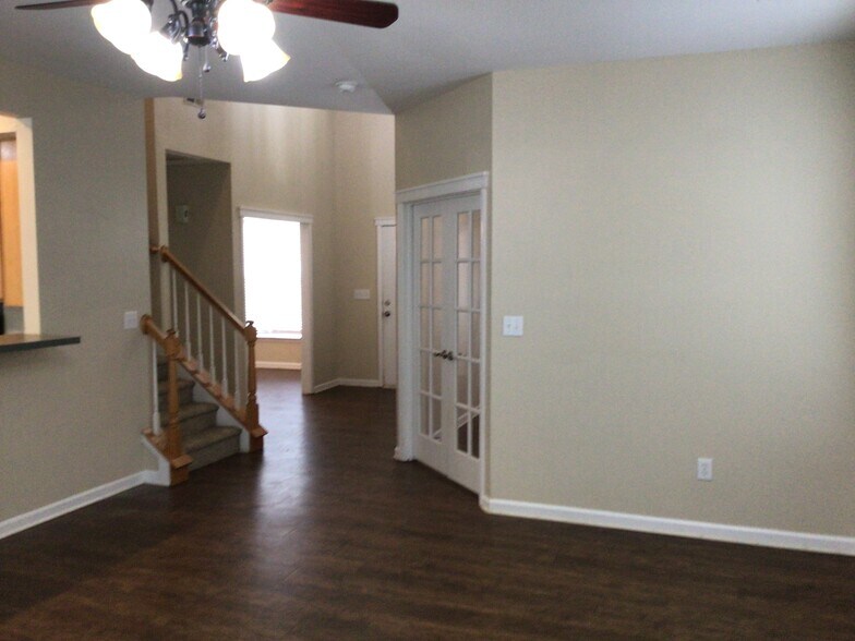 Building Photo - 7534 Sparkleberry Dr