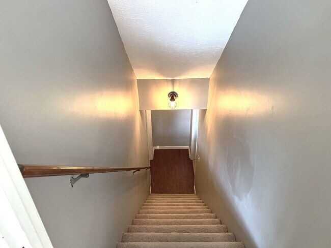 Building Photo - 3324 Devaughn Dr