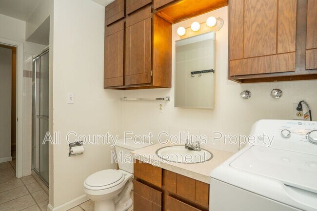 Building Photo - 508 Louise Ln