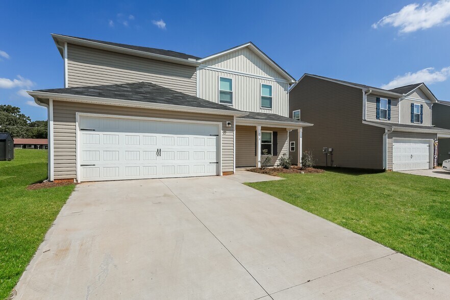 Primary Photo - 532 Bella Casa Run